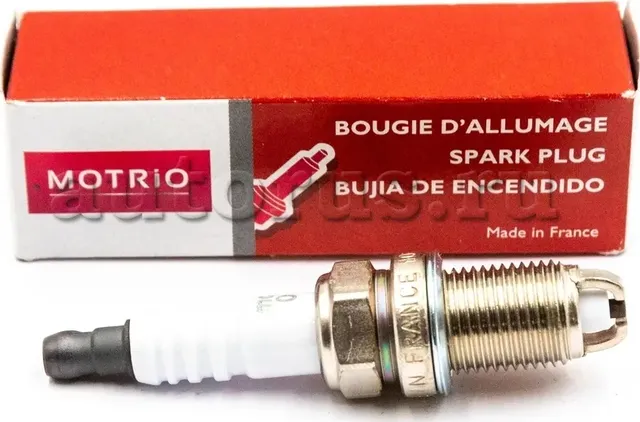 8671004070 Свеча зажигания Renault  Kangoo 2008> Renault Logan 2005-2014 Renault (Motrio). Артикул 8671004070