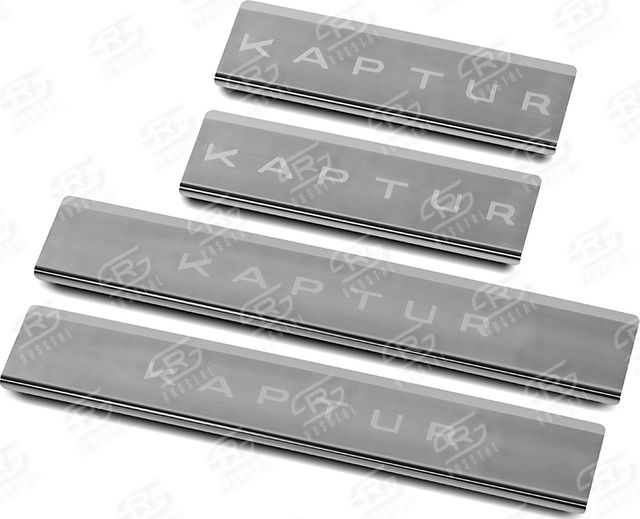 Накладки RusStal на пороги (лист нерж. шлифованный с надписью) для Renault Kaptur I 2016-2026. Артикул RNKP16-03