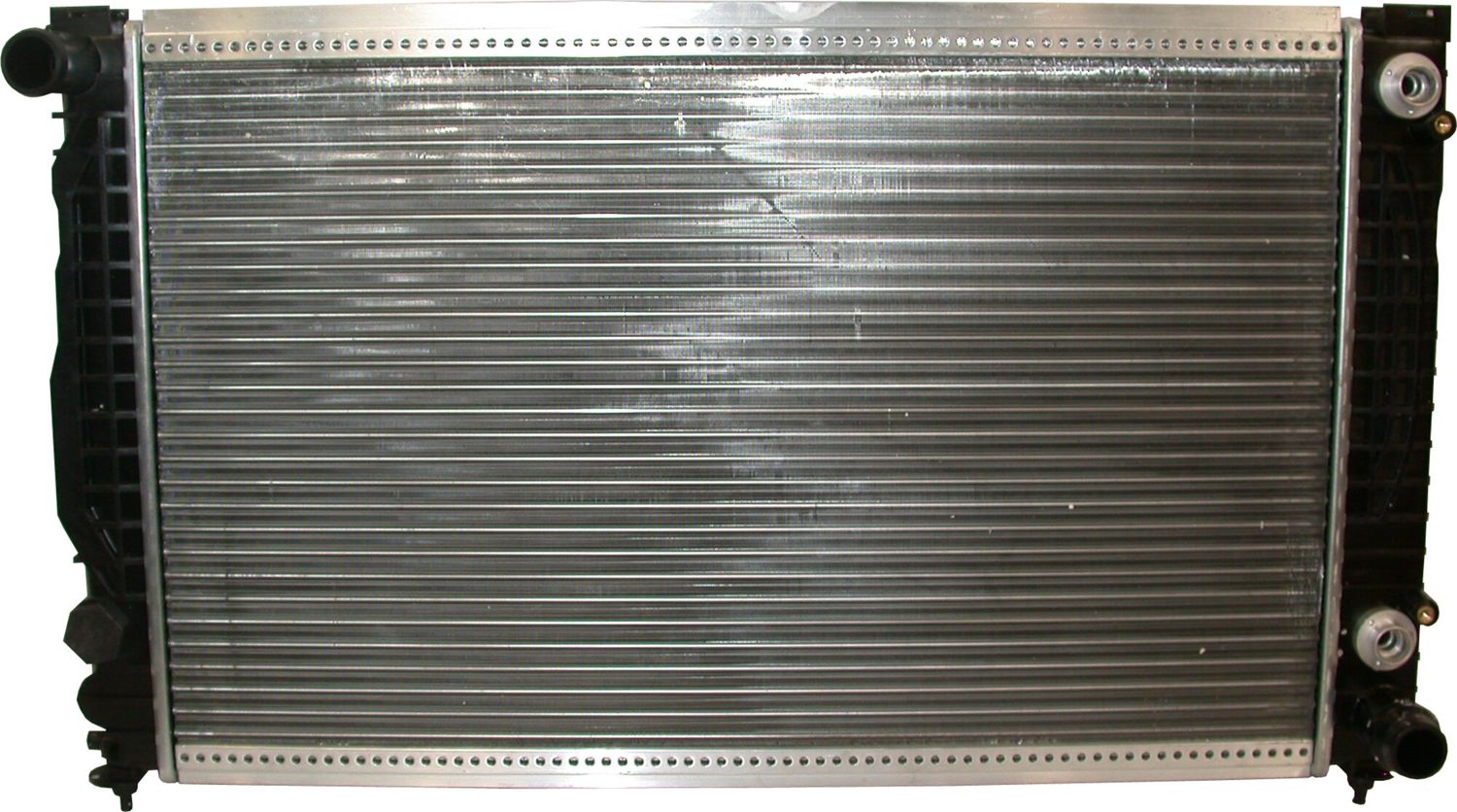 Радиатор охлаждения двигателя JP Group для Audi A6 II (C5) 1997-2004. Артикул 1114204200