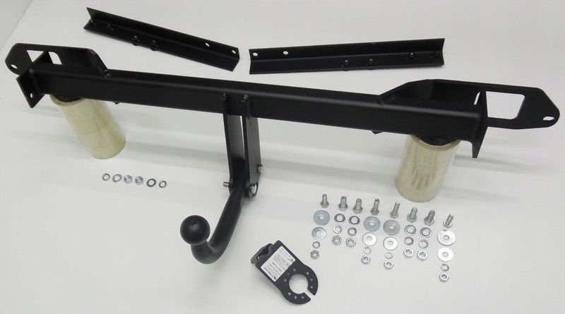 Фаркоп Steinhof для Saab 9-5 II седан 2010-2012. Артикул S-010