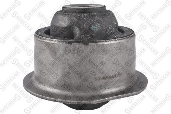 Сайлентблок переднего рычага подвески Stellox. Артикул 77-01641-SX