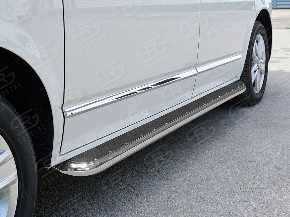 Защита порогов RusStal труба d42 правый с листом (Лист алюм, проф. нерж) (Вариант 3) для Volkswagen Multivan T6 (короткая база) 2015-2026. Артикул VCTL-0023153