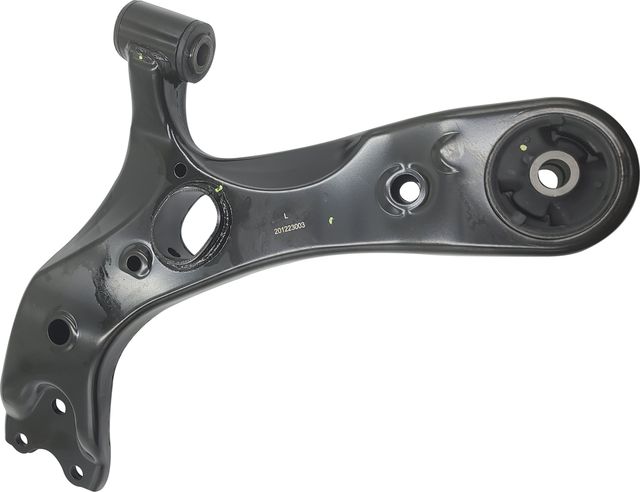 Поперечный рычаг передней подвески CTR левый для Toyota Auris I 2006-2012. Артикул CQ0312L