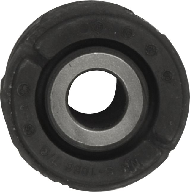 Сайлентблок переднего рычага подвески Blue Print. Артикул ADT380109