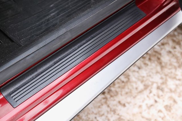 Накладки Русская Артель на внутренние пороги дверей (вариант 1) для Renault Duster I 2010-2015. Артикул NRD-008702