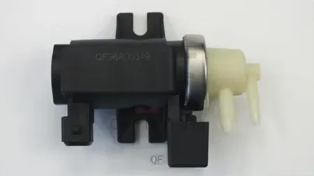 ДАТЧИК ПРЕОБРАЗОВАНИЯ ДАВЛЕНИЯ (Quattro Freni). Артикул QF96A00349