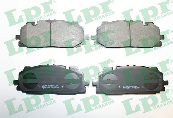 Тормозные колодки LPR. Артикул 05P2102