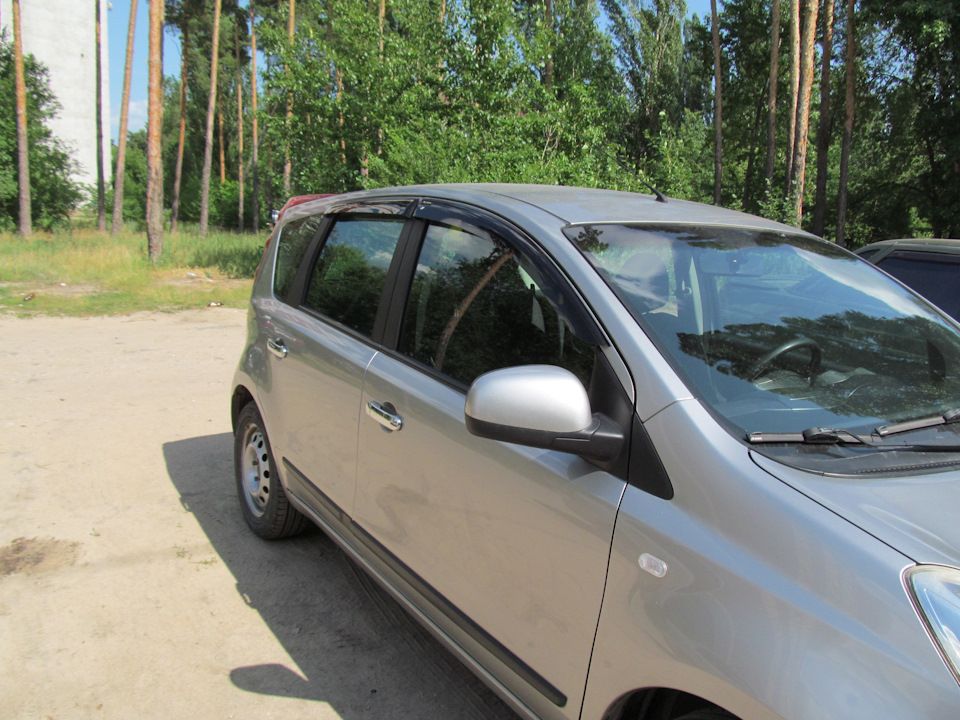 Дефлекторы Cobra Tuning для окон Nissan Note I 2005-2008. Артикул N10605