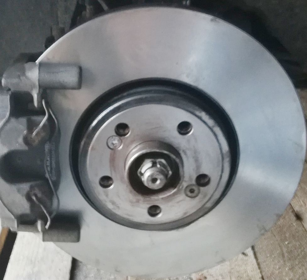 Тормозной диск Bosch. Артикул 0 986 479 565