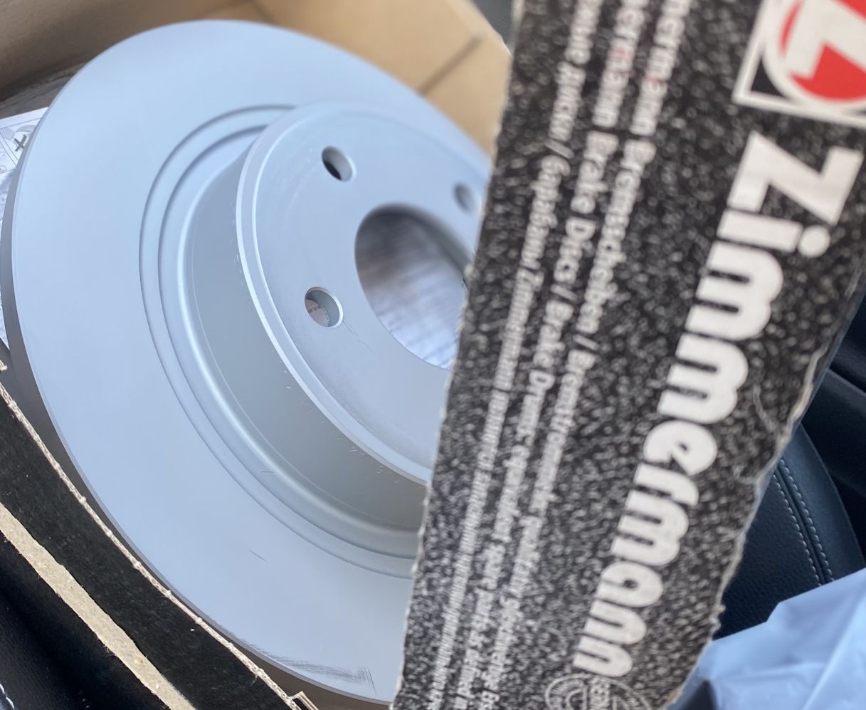 Тормозной диск Zimmermann Coat Z. Артикул 430.2624.20