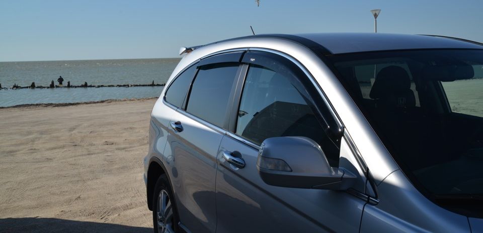 Дефлекторы V-Star для окон (с хром. молдингом) Honda CR-V III 2006-2012. Артикул CHR17195