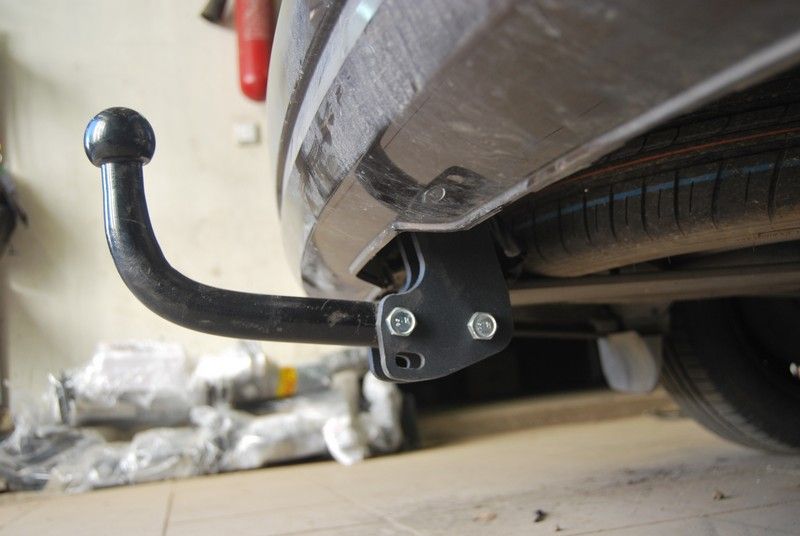 Фаркоп AvtoS для Volkswagen Caddy минивэн, фургон 2004-2020. Артикул VW 21