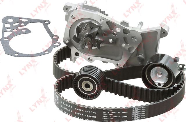 Помпа (водяной насос) с комплектом ремня ГРМ LYNXauto для Renault Sandero II 2012-2026. Артикул PW-1357