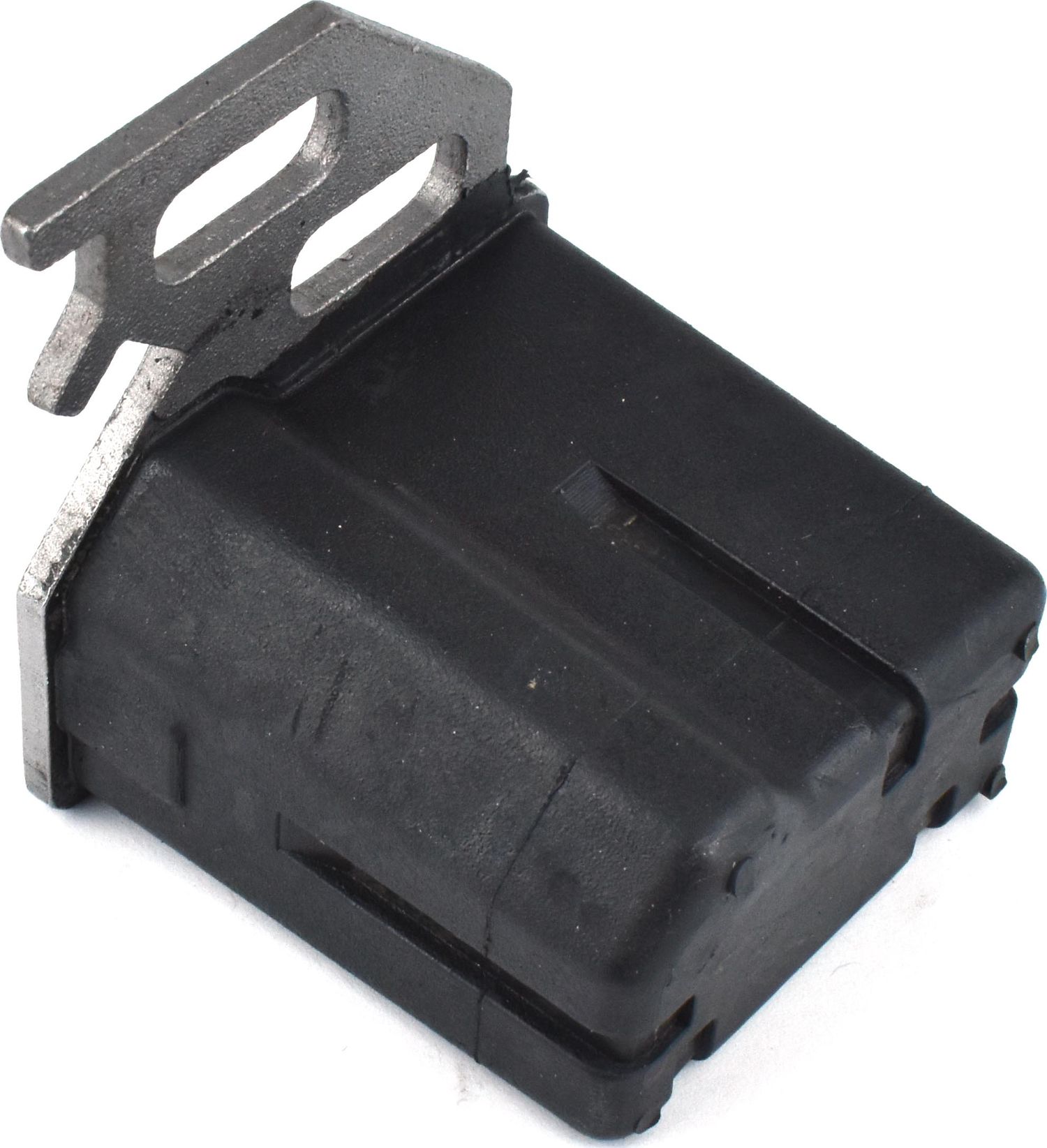 Крепление глушителя Jikiu. Артикул EP43007