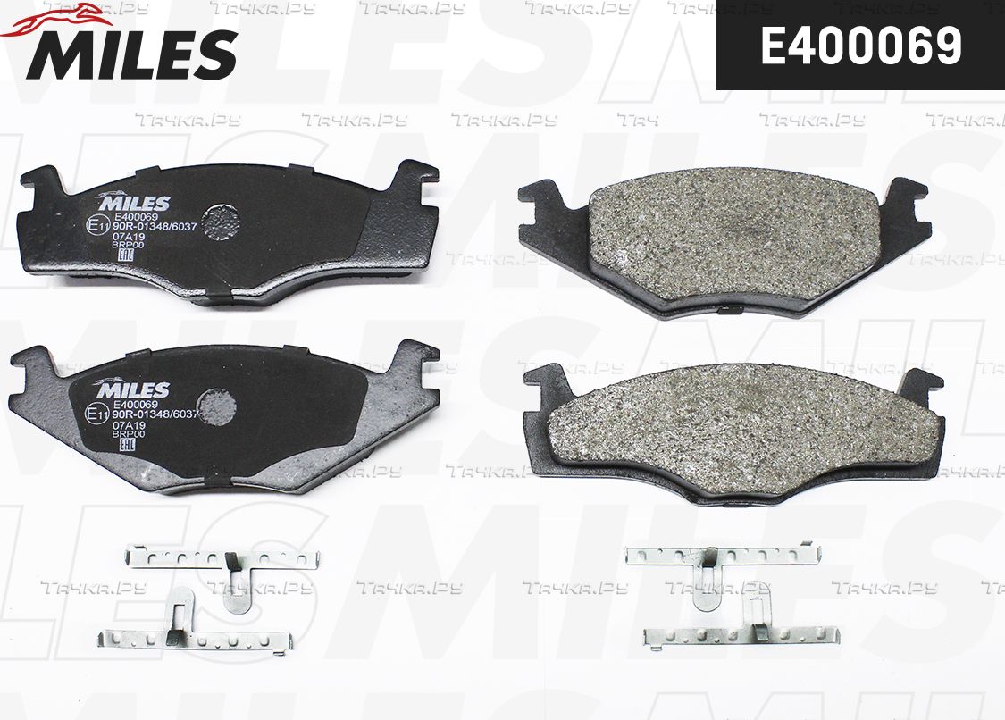 Тормозные колодки Miles (Low-Metallic) передние для Volkswagen Scirocco II 1980-1990. Артикул E400069