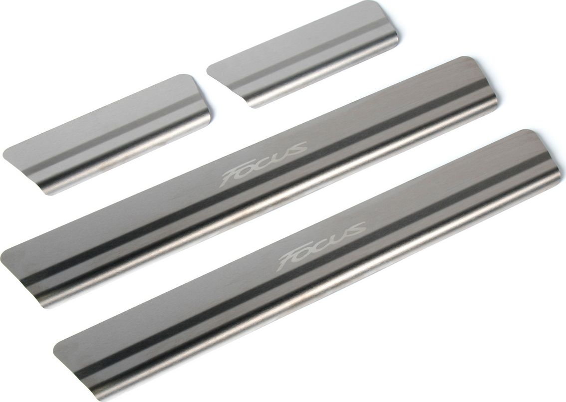 Накладки Rival на пороги (с надписью) для Ford Focus III рестайлинг хэтчбек 2014-2019. Артикул NP.1801.3