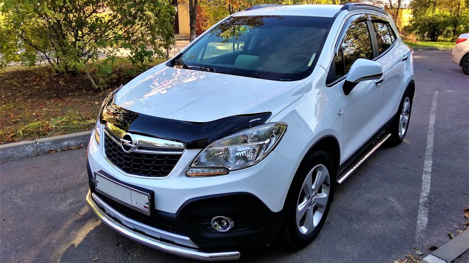 Дефлектор VT52 для капота Opel Mokka 2012-2026. Артикул OP31VT