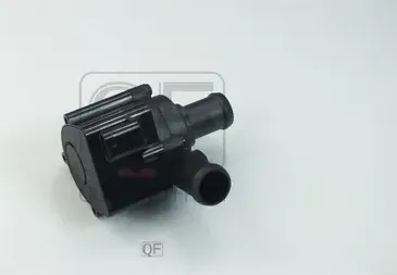 Насос дополнительный системы охлаждения (Quattro Freni). Артикул qf05a00156