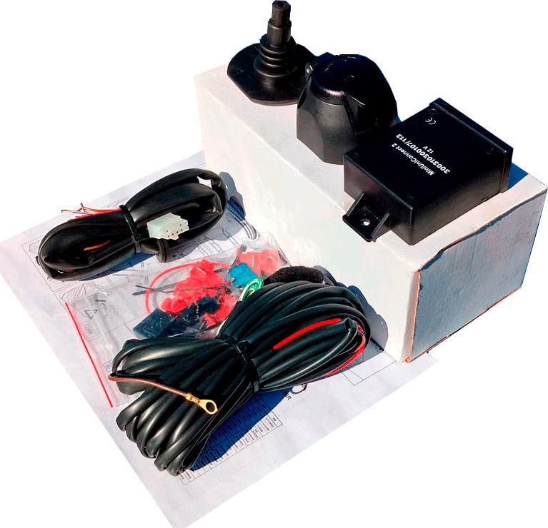 Универсальный комплект электрики RamredAC (7-полюсная) с блоком согласования. Артикул UE8007M