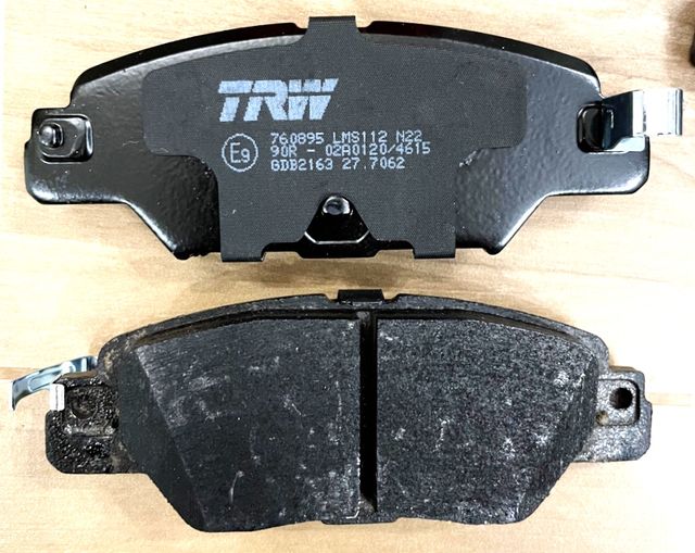 Тормозные колодки TRW задние для Mazda CX-5 II 2017-2026. Артикул GDB2163