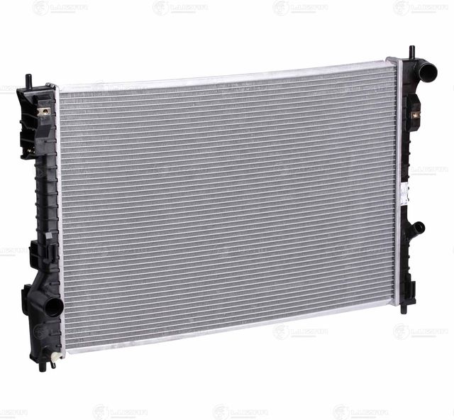 Радиатор охлаждения двигателя Luzar для Ford Explorer V 2010-2019. Артикул LRc 1088