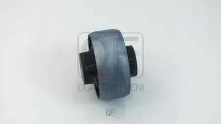 Сайлентблок задний переднего нижнего рычага (Quattro Freni). Артикул qf30d00201