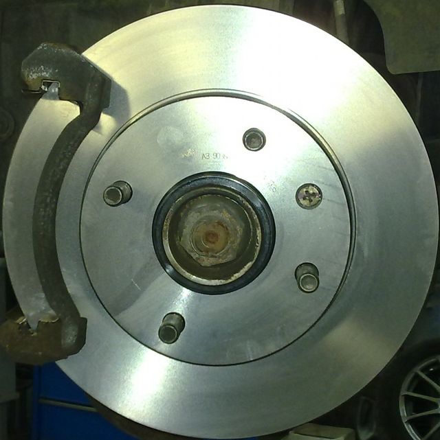 Тормозной диск Textar передний для Daewoo Evanda 2002-2005. Артикул 92133500