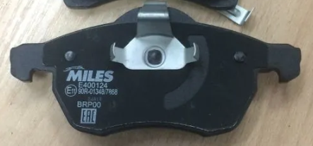 Тормозные колодки Miles (Low-Metallic). Артикул E400124