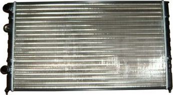 Радиатор охлаждения двигателя OSSCA для Volkswagen Passat B3 1988-1997. Артикул 04872