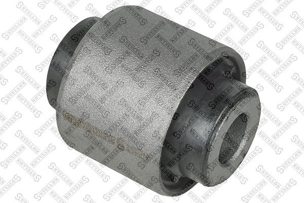 Сайлентблок переднего рычага подвески Stellox. Артикул 87-71056-SX