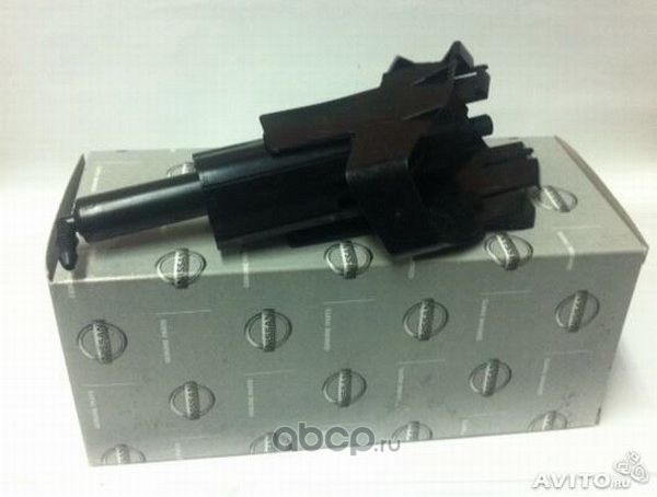 Форсунка омывателя фар Nissan. Артикул 28611BR00A