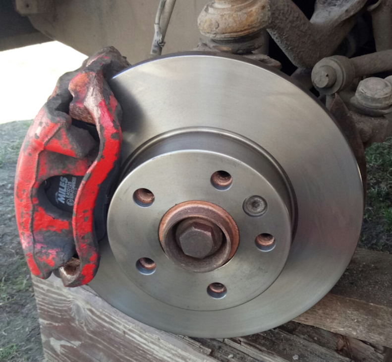 Тормозной диск Miles. Артикул K000588