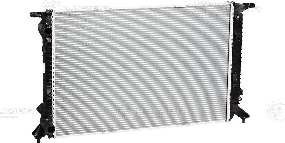 Радиатор охлаждения двигателя Luzar для Audi A4 IV (B8) 2007-2015. Артикул LRc 1880