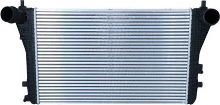 Интеркулер NRF для Volkswagen Tiguan I 2011-2018. Артикул 30377