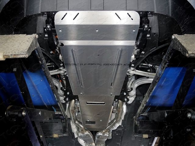 Защита алюминиевая ТСС (4 мм) для картера Audi Q8 (4M) 2018-2026. Артикул ZKTCC00380