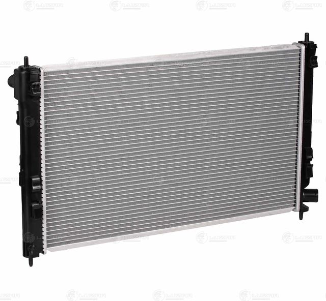 Радиатор охлаждения двигателя Luzar для Mitsubishi Outlander XL 2006-2012. Артикул LRc 11196