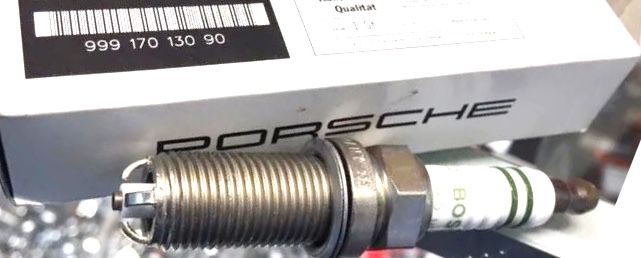 Свеча зажигания VAG. Артикул 99917013090