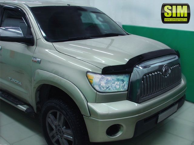 Дефлектор SIM для капота Toyota Tundra II 2010-2013. Артикул STOTUN1012