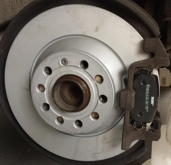 Тормозной диск Zimmermann Coat Z. Артикул 100.3320.20