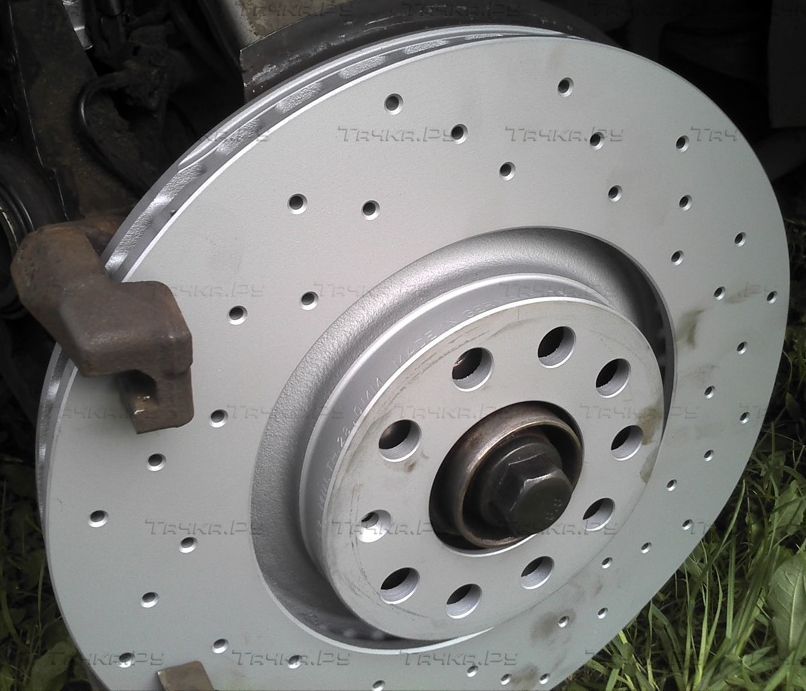 Тормозной диск Zimmermann Sport Coat Z передний для Audi A6 allroad I (C5) 2000-2005. Артикул 100.1249.52