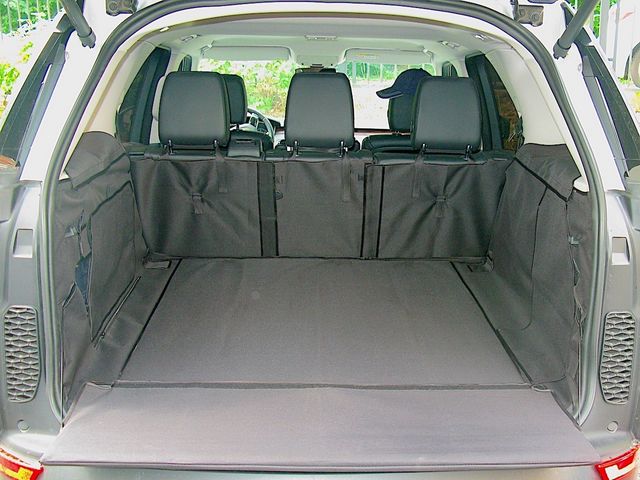 Защитный чехол AUTOSMSTUDIO "Maxi" в багажник автомобиля для Land Rover Discovery V 2016-2026, черный. Артикул TP-LR-DSCV-MAXI-BL