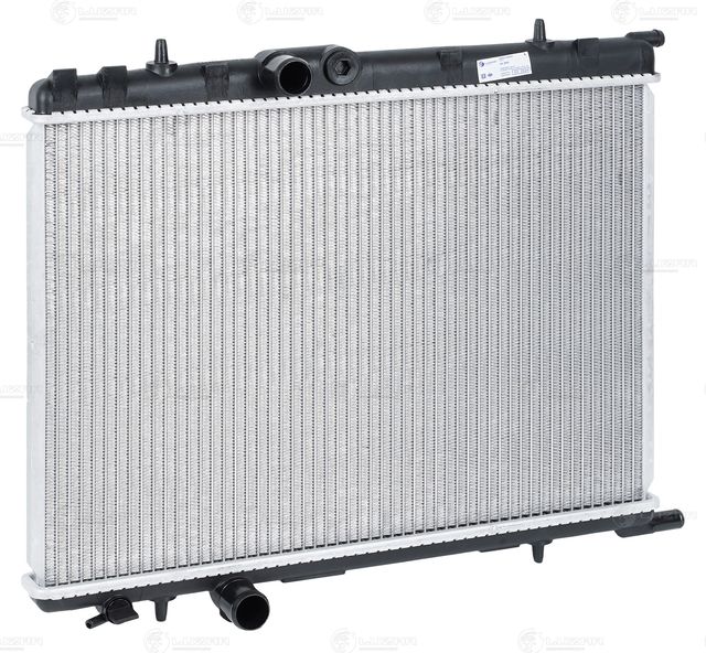 Радиатор охлаждения двигателя Luzar. Артикул LRc 20F4