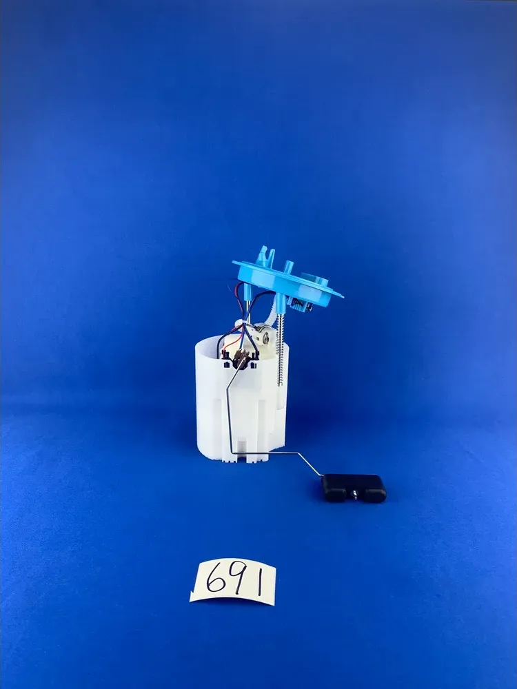 Бензонасос в сборе + датчик уровня топлива SKODA OCTAVIA (Deqst) Deqst. Артикул 106068