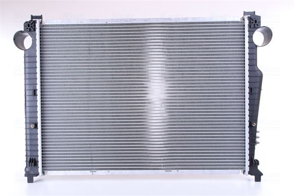 Радиатор охлаждения двигателя Nissens. Артикул 62772