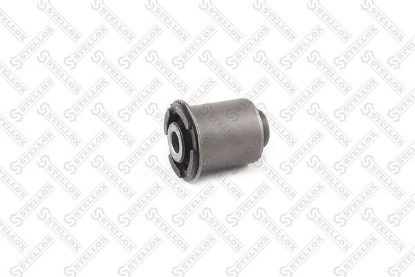 Сайлентблок переднего рычага подвески Stellox. Артикул 77-01848-SX