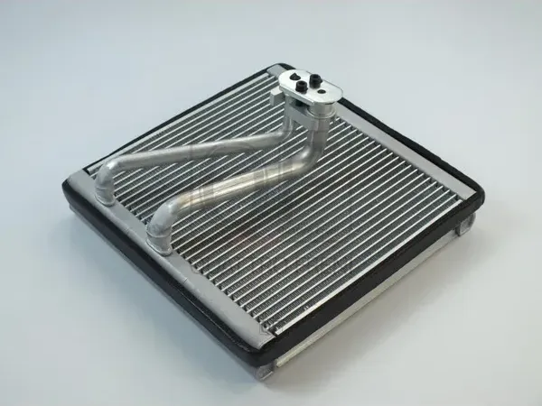 ИСПАРИТЕЛЬ КОНДИЦИОНЕРА (Quattro Freni). Артикул QF50Q00025