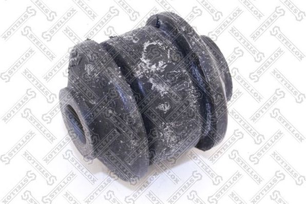 Сайлентблок переднего рычага подвески Stellox. Артикул 87-37120-SX