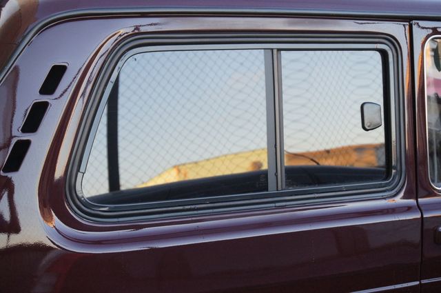 Окно салона раздвижное правое ВАЗ Нива 2121. Артикул ОРП Нива