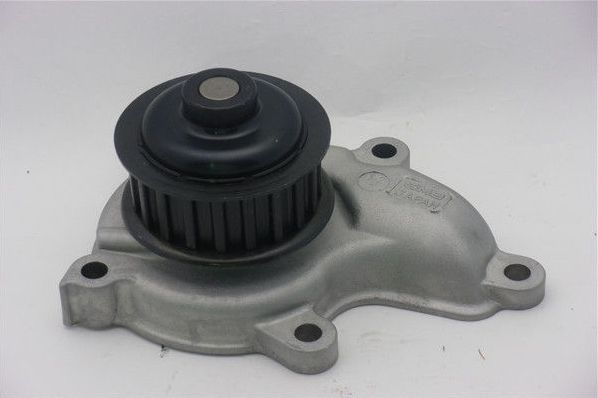 Помпа (водяной насос) GMB для Nissan Sunny B14 1990-2000. Артикул GWN-55A