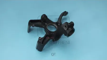 КУЛАК ПОВОРОТНЫЙ FR LH (Quattro Freni). Артикул QF00D00032